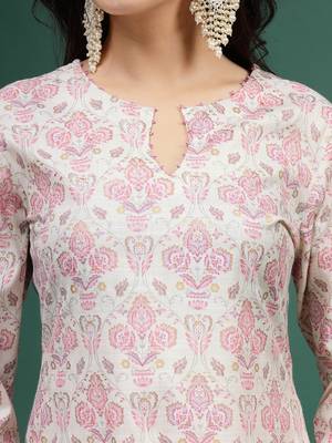 Women floral printed cotton notch neck straight kurta 5