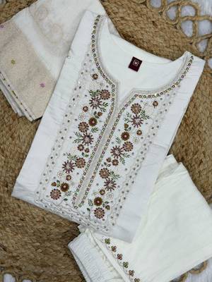 White viscose mango silk kurti pant set with jacquard dupatta 4