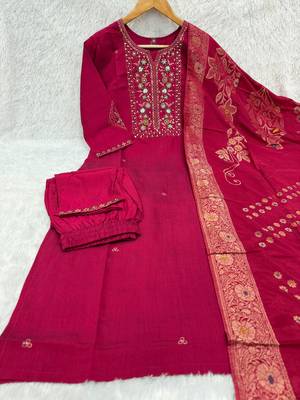 Rani viscose mango silk kurti pant set with jacquard dupatta 3