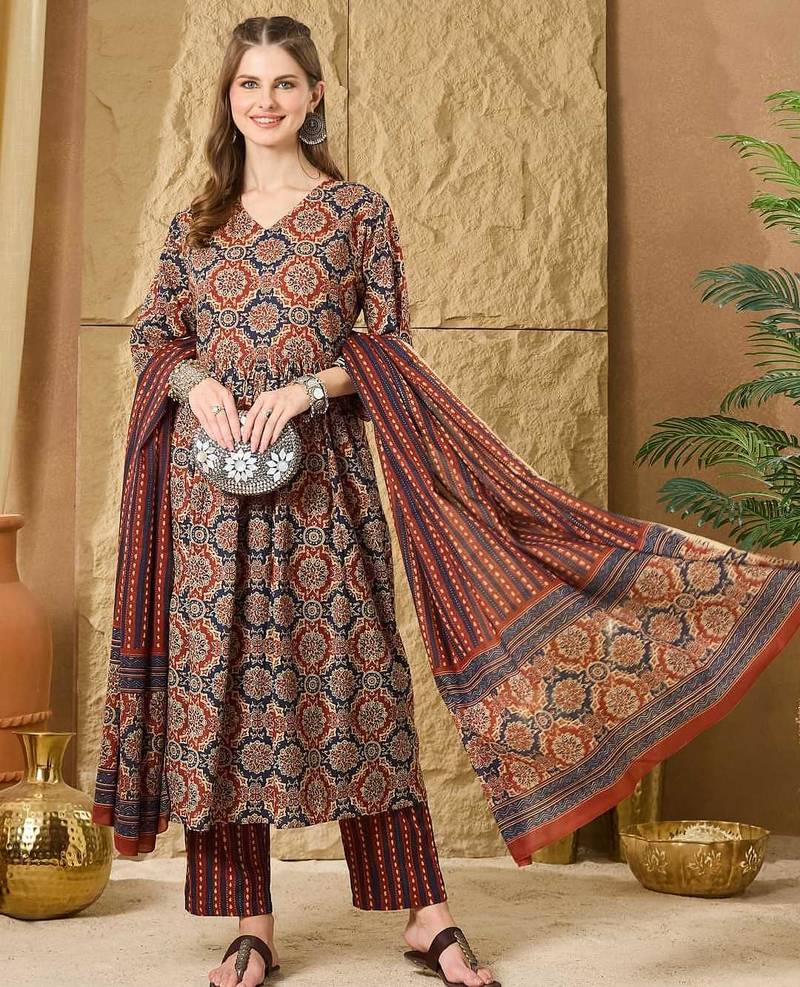 Women Ethnic Motifs Printed Empire  Cotton Kurta with Trouser & With Dupatta