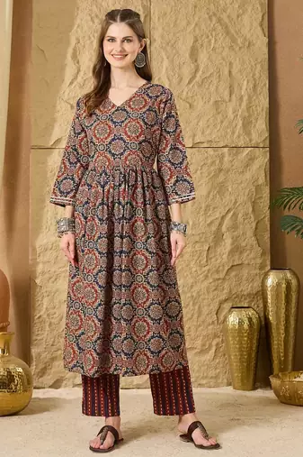 Women Ethnic Motifs Printed Empire  Cotton Kurta with Trouser & With Dupatta