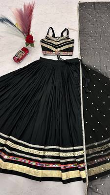 NAVRATRI BLACK COTTON GAMTHI & MIRROR LACE WORK LEHENGA SET 3