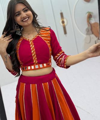 NAVRATRI RED-FENTA SOLID FLARED LEHENGA WITH COTTON HANDWORK BLOUSE DUPATTA 2