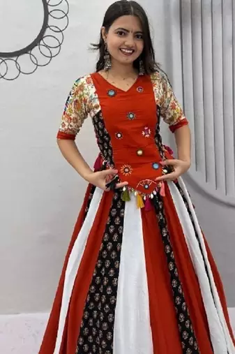 NAVRATRI BLACK-WHITE-RED COTTON SOLID PRINTED FLARED LEHENGA SET