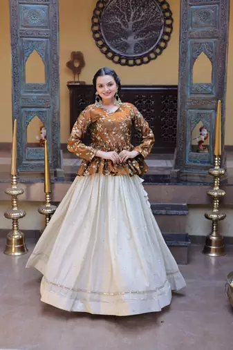 NAVRATRI WHITE-GOLD COSMOS EMBROIDERED ED LEHENGA & BLOUSE