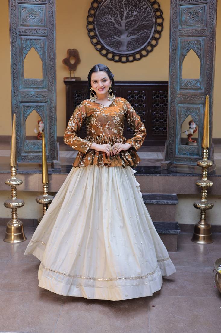 NAVRATRI WHITE-GOLD COSMOS EMBROIDERED ED LEHENGA & BLOUSE