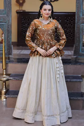 NAVRATRI WHITE-GOLD COSMOS EMBROIDERED ED LEHENGA & BLOUSE