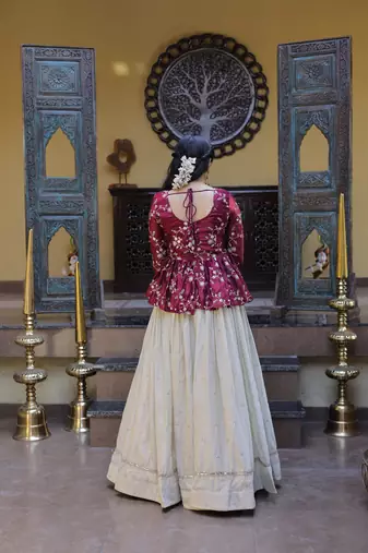 NAVRATRI WHITE-MAGENTA COSMOS EMBROIDERED ED LEHENGA & BLOUSE