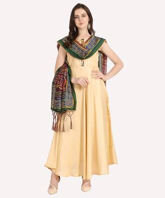 Digital print assam silk dupatta for women and girls to wear on gown chaniya choli kurti etc 2