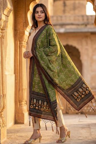 Traditional ethnic motif print  assm silk dupatta