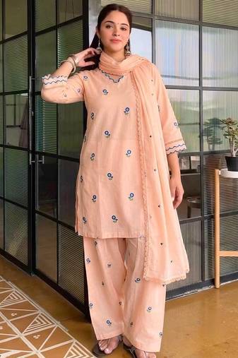 Peach Embroid0ery Work Silk Blend Salwar Suit 