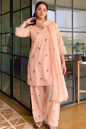 Peach Color Embroid0ery Work Silk Blend Salwar Suit 