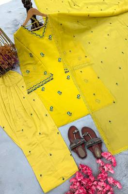 Yellow Color Embroid0ery Work Silk Blend Salwar Suit  5