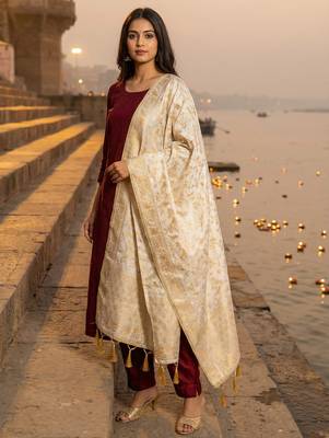 Banarsi jequared silk dupatta 1