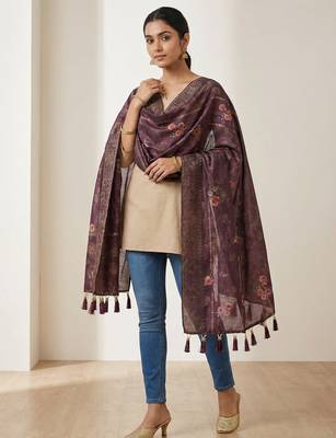 Jequared silk stall printed ethnic wear dupatta 3