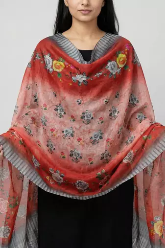 Digital print lilen blend zari dupatta for women and girls to wear on gown chaniya choli kurti etc