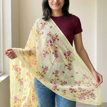 Digital print lilen blend zari dupatta for women and girls to wear on gown chaniya choli kurti etc 2