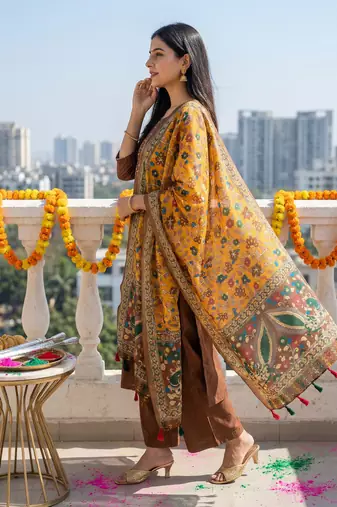 Digital print lilen blend zari dupatta for women and girls to wear on gown chaniya choli kurti etc