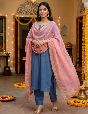 Pestal pink solid colour orgenza silk fabric thred embrodery dupatta 1