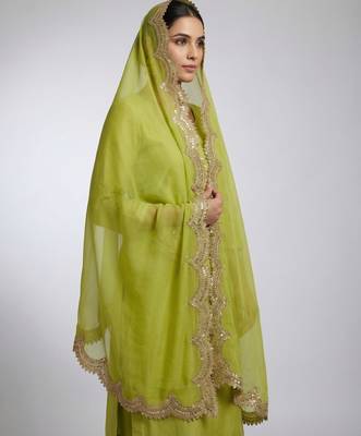 Parrot colour orgenza silk fabric thred sequnce embrodery dupatta 3