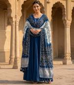 Pure gajji silk bandhani digital print dupatta with lagdi patta pallu with handwork (wedding special)