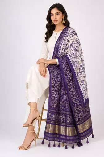 Pure gajji silk bandhani digital print dupatta with lagdi patta pallu with handwork (wedding special)