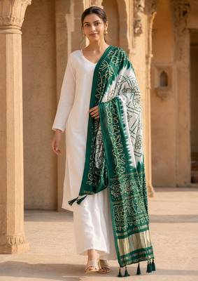 Pure gajji silk bandhani digital print dupatta with lagdi patta pallu with handwork (wedding special) 2