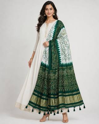 Pure gajji silk bandhani digital print dupatta with lagdi patta pallu with handwork (wedding special) 2