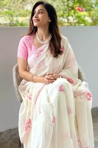 white pink color linen cotton blend digital printed fancy lace border sarees