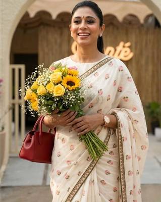 white-pink color linen cotton blend flower digital printed sarees 2