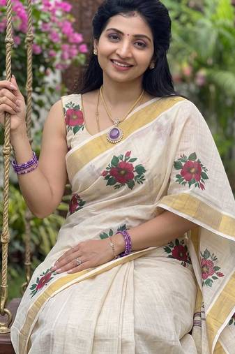 chiku -maroon color flower digital printed linen cotton blend sarees