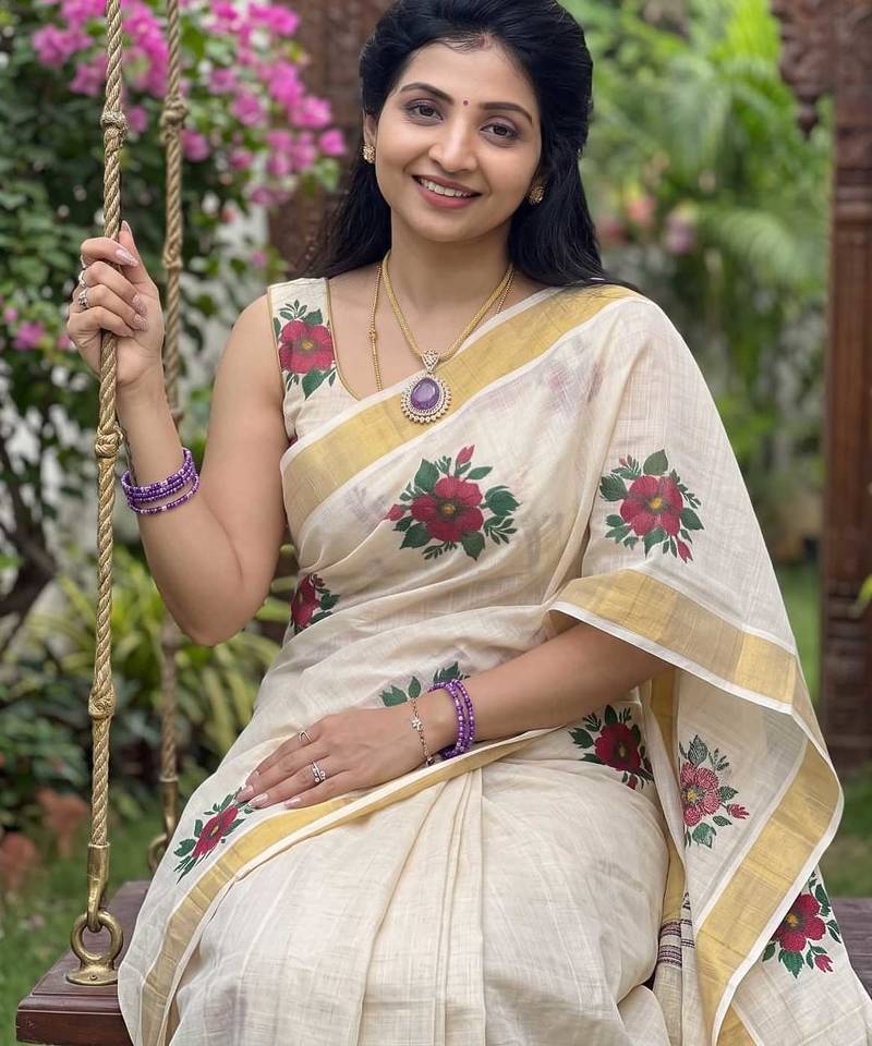 chiku -maroon color flower digital printed linen cotton blend sarees