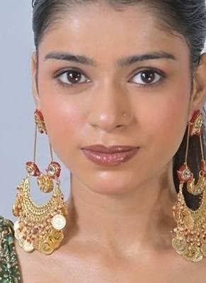Sitaara kundan chandbali statement earring 3