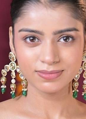 Pavitra boho kundan earrings 3