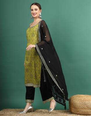 women green bandhani embroidered shoulder straps sequinned kurta with palazzo & dupatta 1