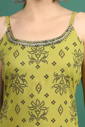 women green bandhani embroidered shoulder straps sequinned kurta with palazzo & dupatta