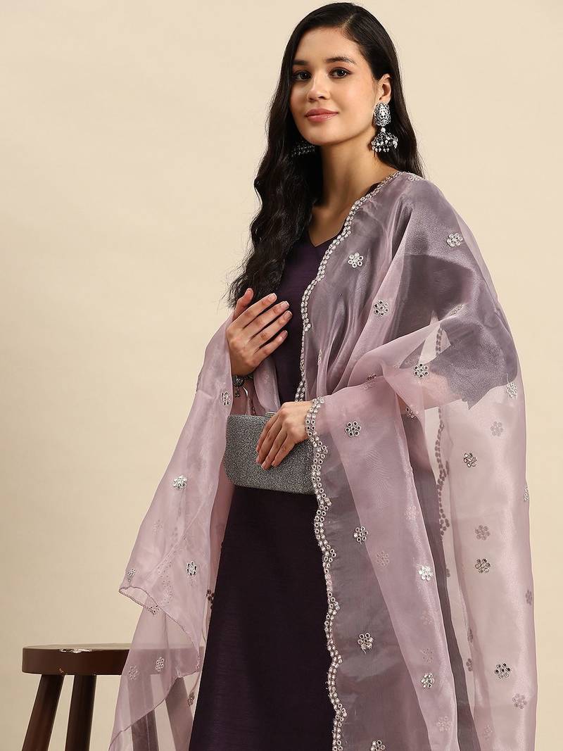 women regular kurta with trousers & dupatta