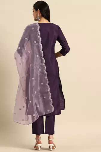 women regular kurta with trousers & dupatta
