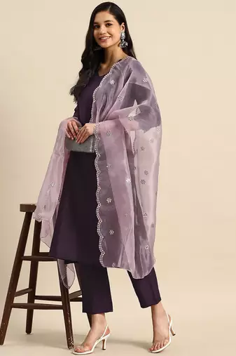 women regular kurta with trousers & dupatta