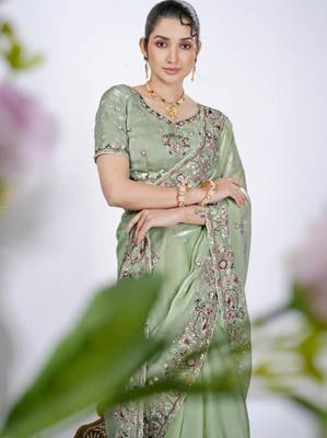 Elegance green detailed resham zari floral embroidery saree with unstitched blouse 3