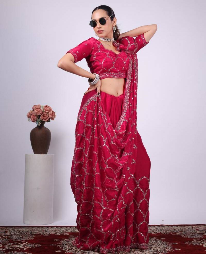 Ethnic raani embroidered border fandy satin saree with unstitched blouse