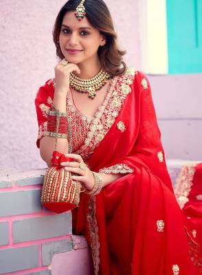 Light weight raani embroidered border motifs fandy satin saree with unstitched blouse 4