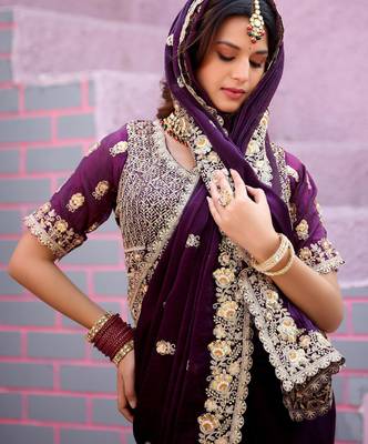 Celebrity type wine purple embroidered border motifs fandy satin saree with unstitched blouse 5
