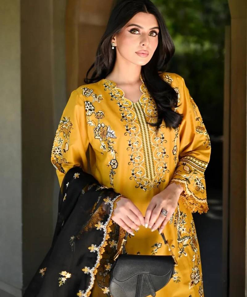 Yellow silk blend embroidered palazzo set