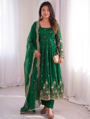 Dark-green silk blend embroidered flared gown set 1
