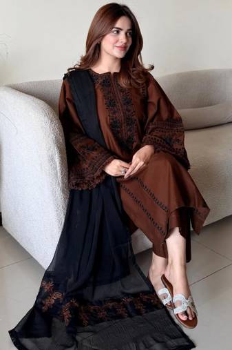 Brown silk blend embroidered kurta set