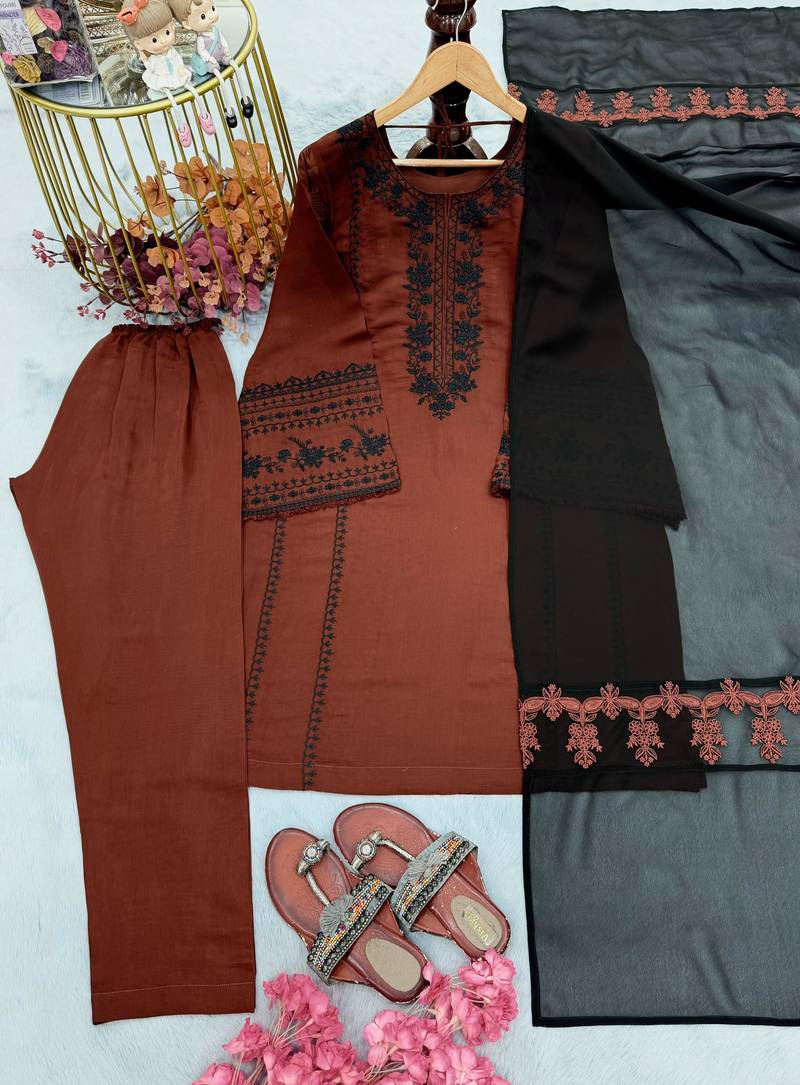 Brown silk blend embroidered kurta set