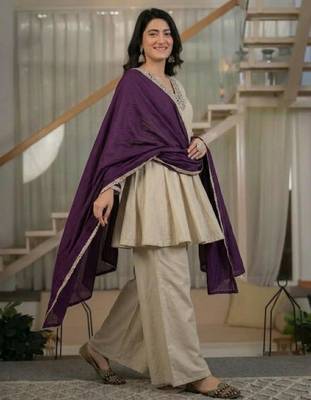 Beige silk blend embroidered palazzo set 3