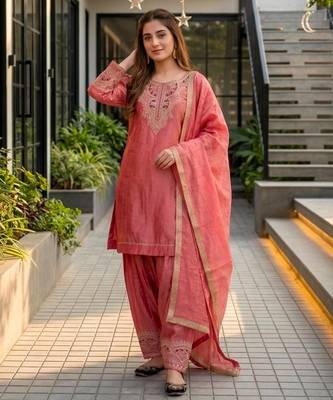 Pink silk blend embroidered palazzo set 2
