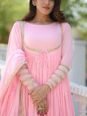 Pink silk blend embroidered anarkali set 3